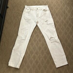 White Levi’s 511